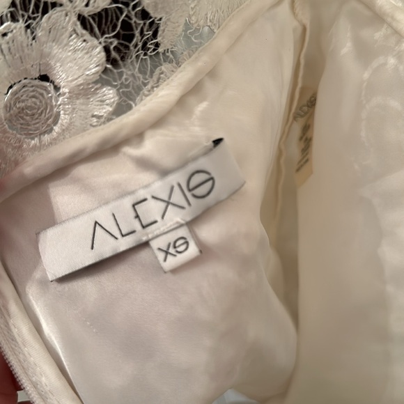 Alexis white romper - Picture 3 of 3